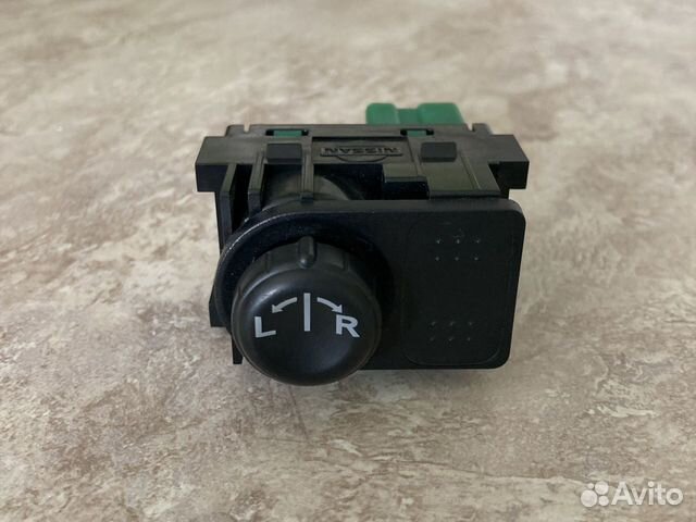 Блок управления зеркалами