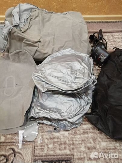 Матрас надувной в автомобиль с подушками и насосом