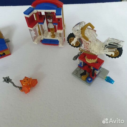 41235 DS Super Hero Girls Комната Чудо-женщины