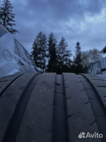 Michelin Pilot Sport 4 275/35 R21