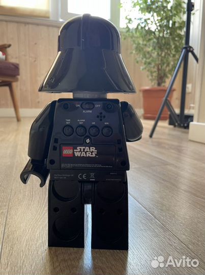 Часы настольные Star Wars минифигура Darth Vader