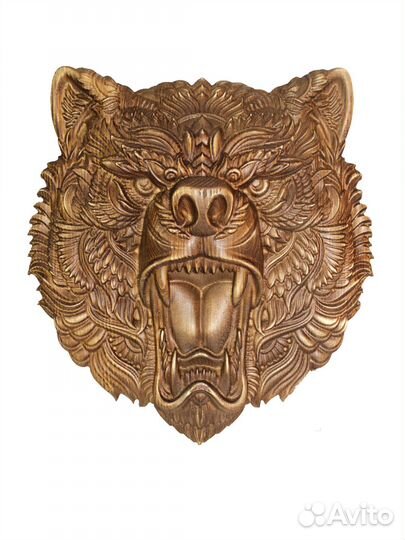 Резное панно из дерева 