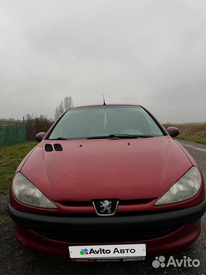 Peugeot 206 1.4 МТ, 2001, 273 800 км