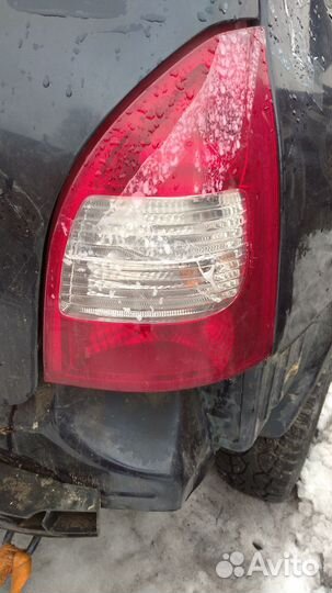 Фонарь задний правый калина универсал 1