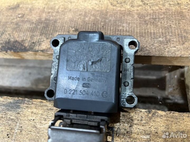 Катушка зажигания Bmw 3 E36 M50B20 1993