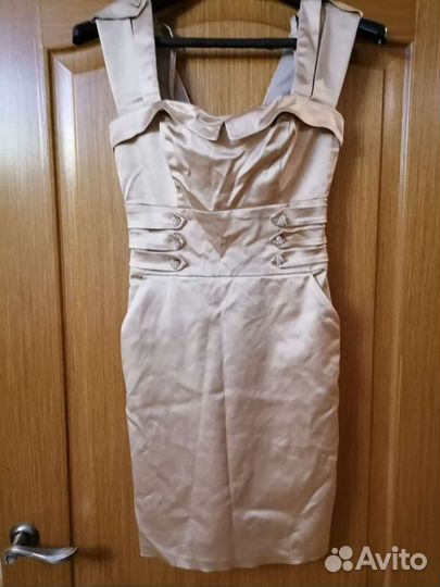 2 нарядных платья 40-42 р