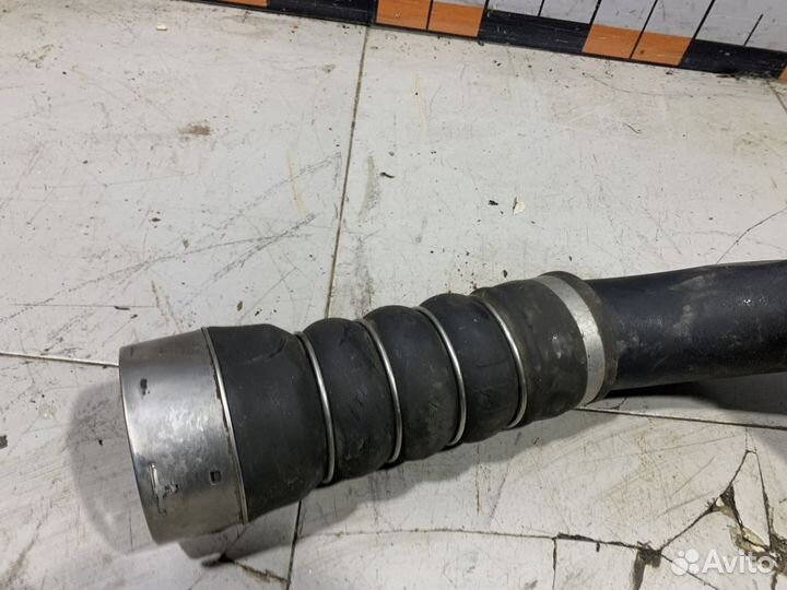 Патрубок интеркулера BMW 1 F40