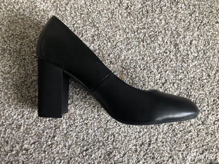 Туфли черные женские 37 размер