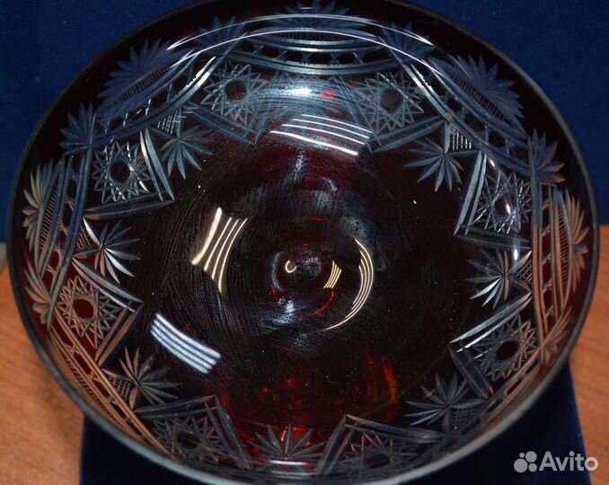 Стеклянная ваза- фруктовница (рубиновое стекло )