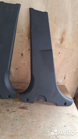 Рено каптюр накладка средней стоики