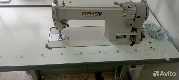 Швейная машинка