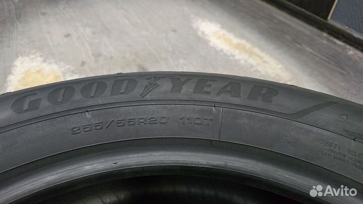 Goodyear UltraGrip Arctic 2 SUV 255/55 R20 110T