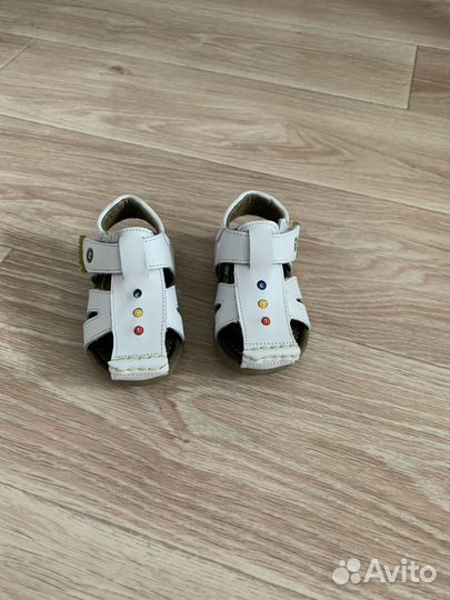 Сандали для девочки 22