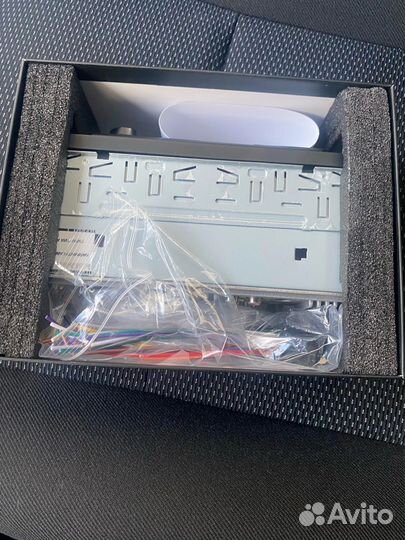 Автомагнитола Aura 104bt