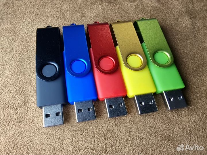 Флешка 16 Гб с именной гравировкой