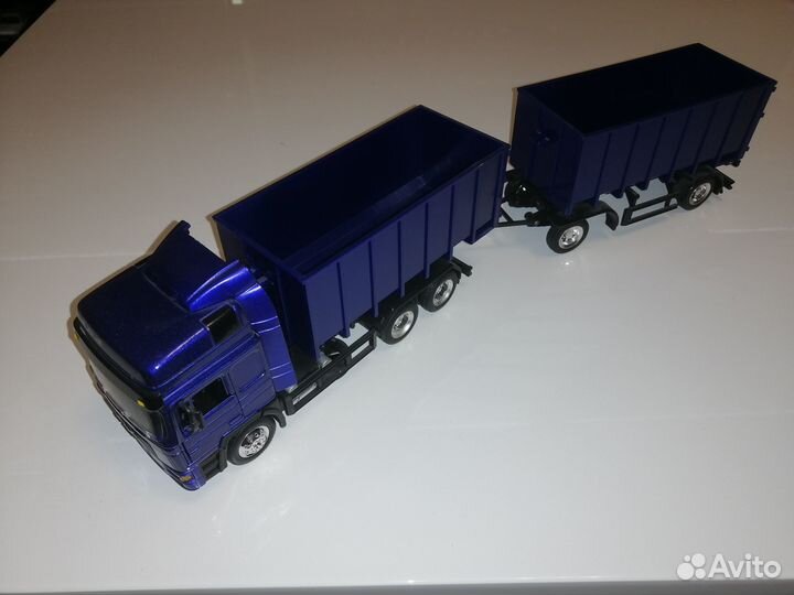 MAN F2000 с прицепом 1/43 New-Ray