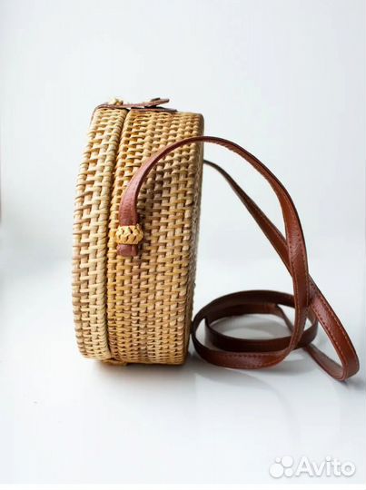 Сумка плетёная круглая из ротанга