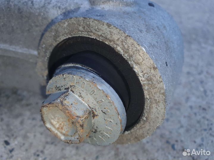 Рычаг задний нижний H-образный для BMW E65