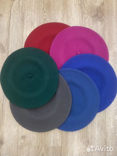 Берет женский