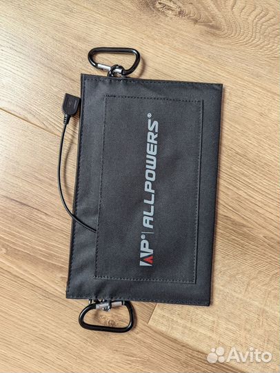 Зарядное Устройство на Солнечных Батареях