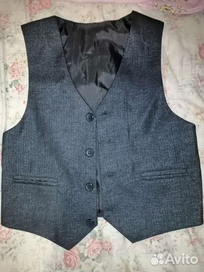 Костюм тройка 120 рост