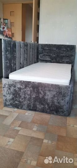 Детская кровать с мягким изголовьем