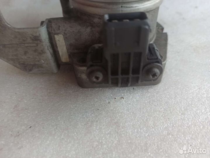 Дроссельная заслонка BMW 5 e39 m50