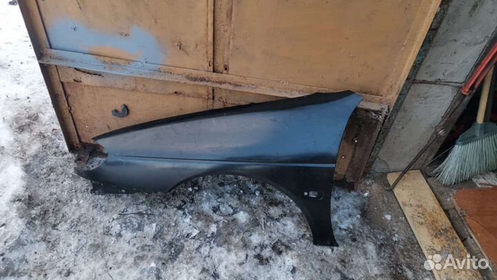 Крыло renault megane 1