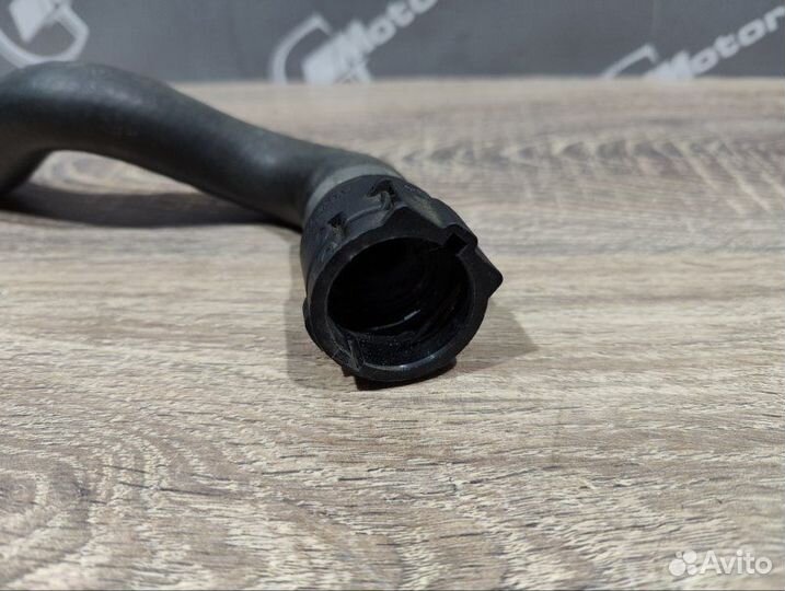 Шланг нагр. элемент-возвр. трубопр. двиг. Bmw 530I