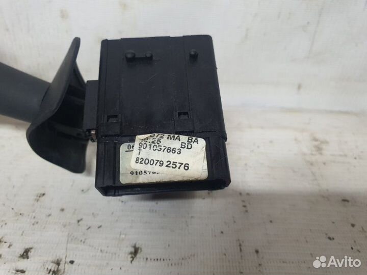 Переключатель дворников Рено Logan седан 2012