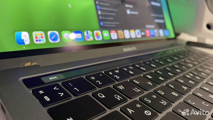 MacBook Pro 13 - 2019, с touch bar