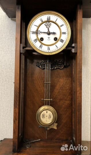 Часы настенные Gustav Backer 19 век