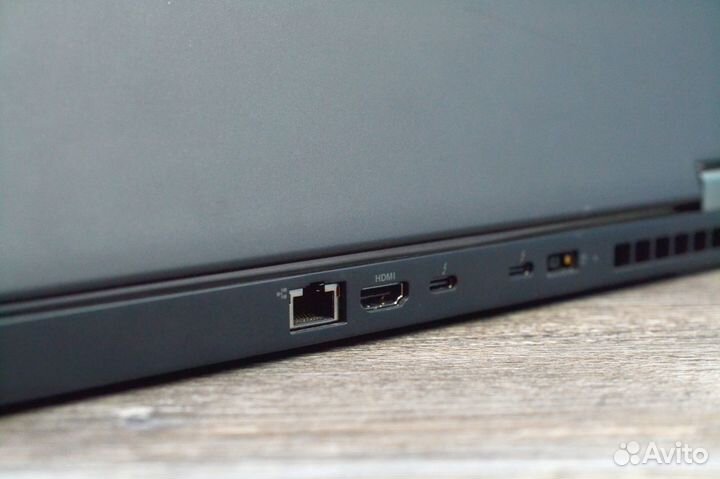 Lenovo ThinkPad P52