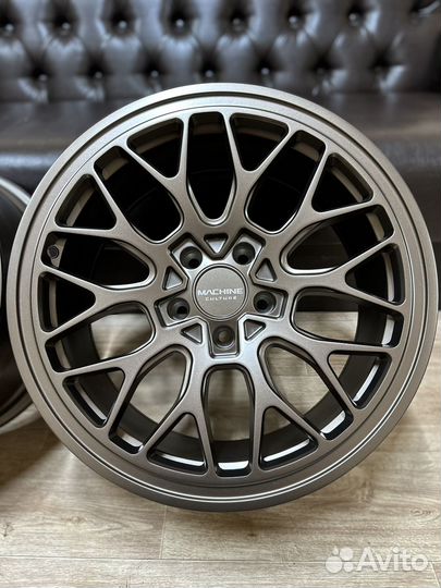 Новые литые диски R18 5-114.3 zzz