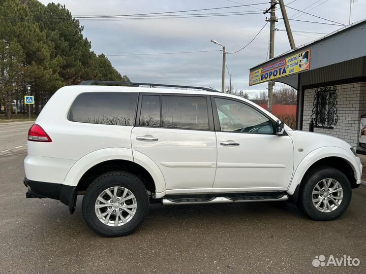 Mitsubishi Pajero Sport 2.5 AT, 2014, 210 000 км