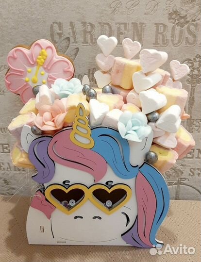 Сладкий букет из конфет