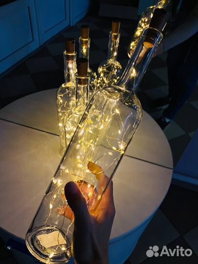 Волшебная бутылка с гирляндой и имитацией снега