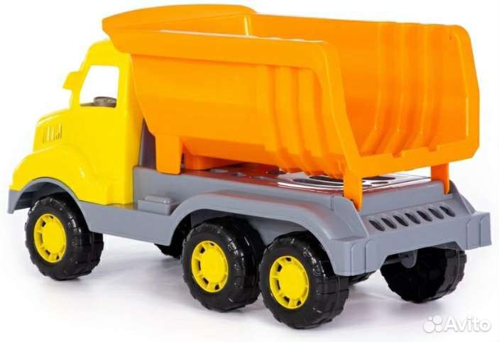 Автомобиль-самосвал 