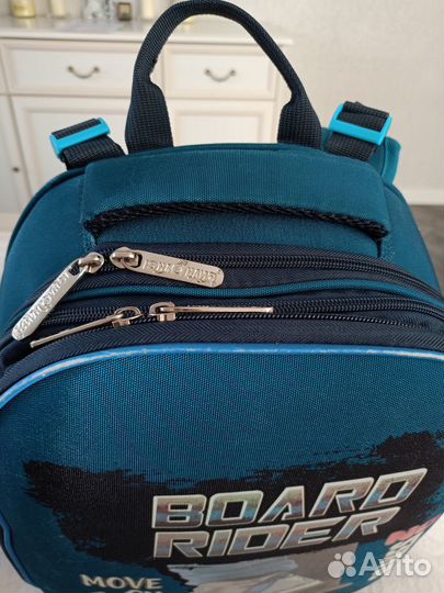 Школьный рюкзак