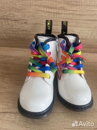 Ботинки демисезонные для девочки 25 размер новые