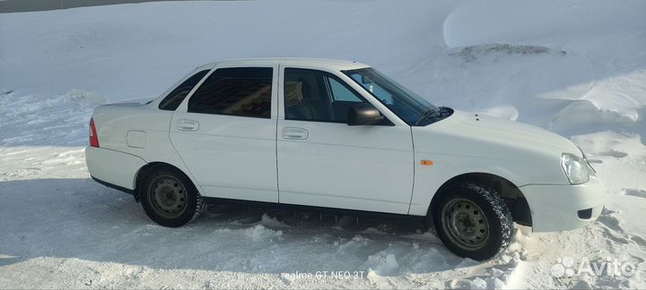 Запчасти на priora 2