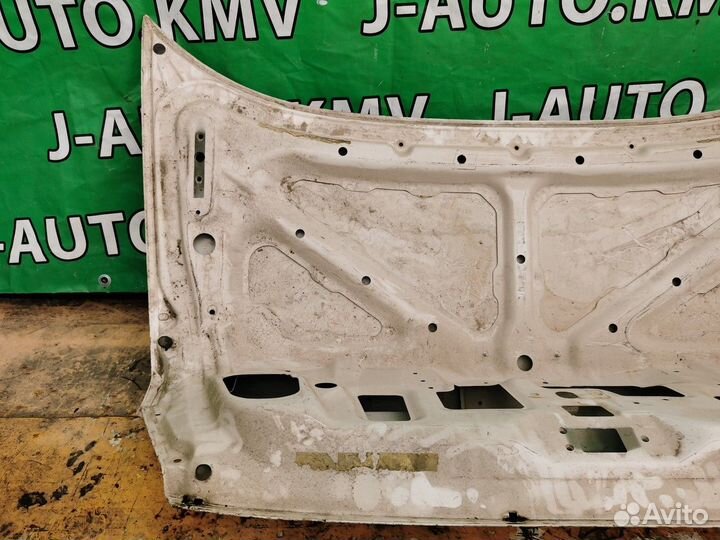 Крышка багажника Mitsubishi Carisma