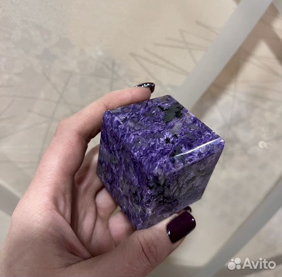 Кубик из чароита 5 см
