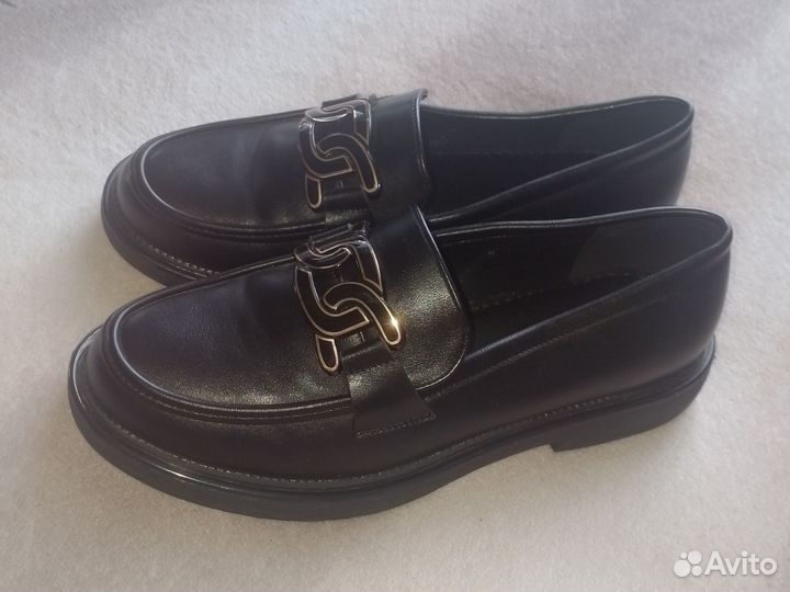 Лоферы женские