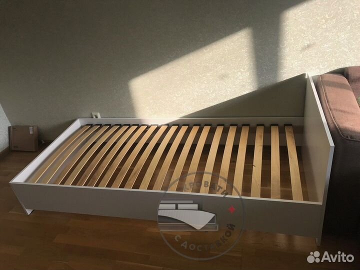 Кровать односпальная