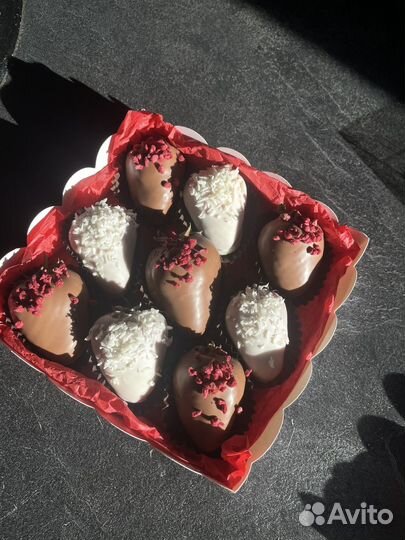 Клубника в шоколаде на 8 марта