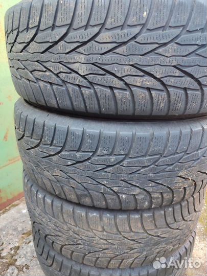 Kumho WinterCraft Ice Wi51 4/8 R7