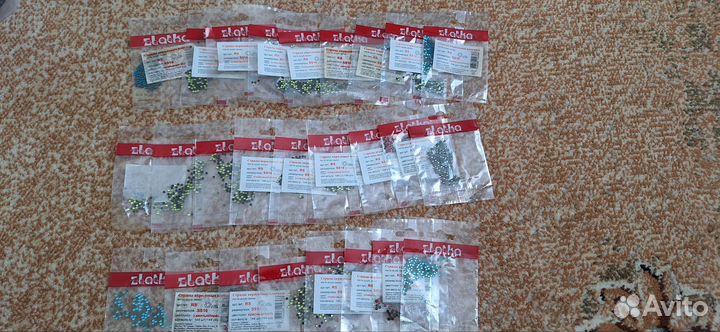 Акриловые стразы