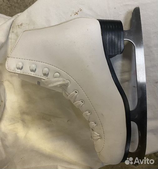 Коньки фигурные 38 размер новые