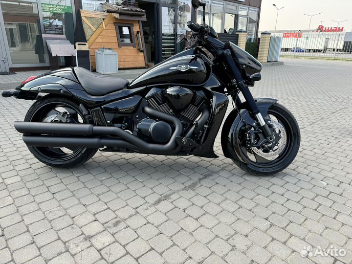 Suzuki Boulevard m109r